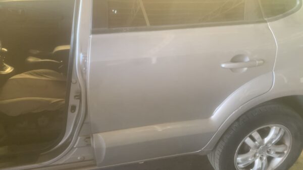 PUERTA TRASERA IZQUIERDA HYUNDAI TUCSON