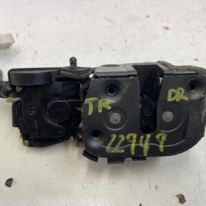 CERRADURA PUERTA TRASERA DERECHA MAZDA PREMACY (CP)