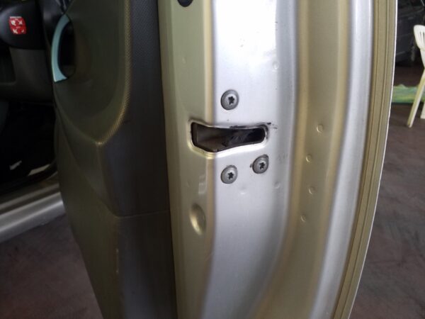 CERRADURA PUERTA DELANTERA DERECHA PEUGEOT 107