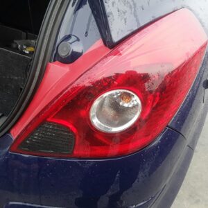 PILOTO TRASERO DERECHO OPEL CORSA D