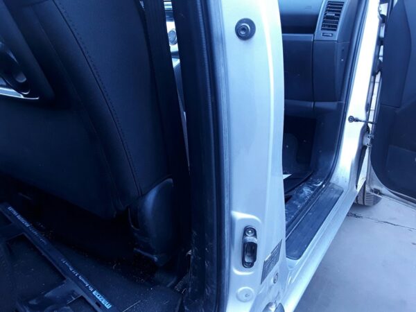 CERRADURA PUERTA TRASERA DERECHA  MAZDA 5 BERL.