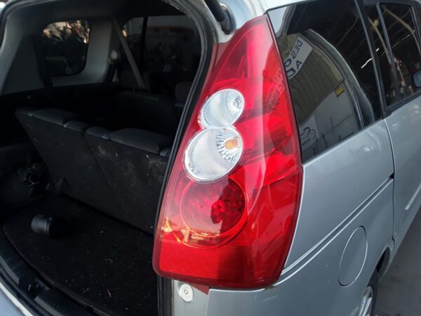PILOTO TRASERO DERECHO MAZDA 5 BERL.