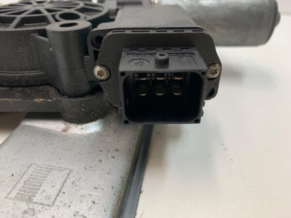 ELEVALUNAS DELANTERO IZQUIERDO OPEL CORSA D