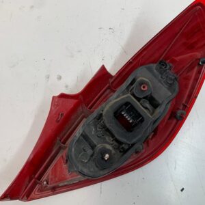 PILOTO TRASERO IZQUIERDO OPEL CORSA D