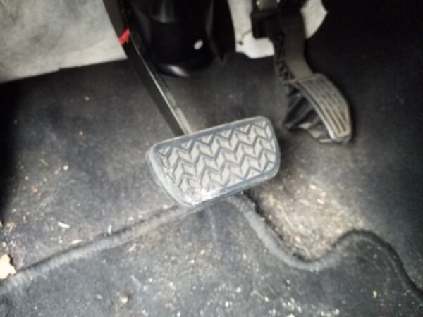PEDAL FRENO TOYOTA YARIS