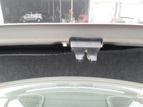 CERRADURA MALETERO / PORTON TOYOTA PRIUS