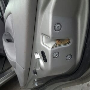 CERRADURA PUERTA TRASERA DERECHA  TOYOTA PRIUS