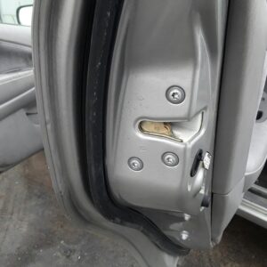 CERRADURA PUERTA TRASERA IZQUIERDA  TOYOTA PRIUS