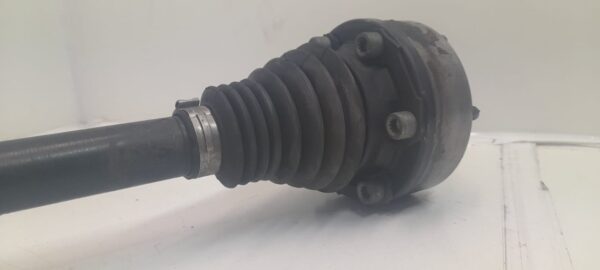 TRANSMISION DELANTERA IZQUIERDA VOLKSWAGEN GOLF V BERLINA