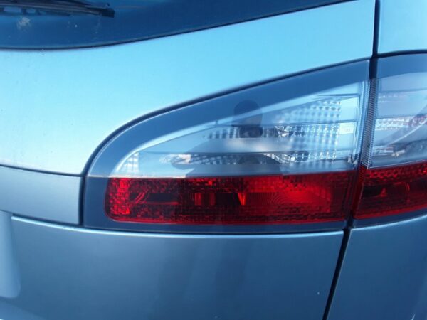 PILOTO TRASERO DERECHO INTERIOR FORD S-MAX