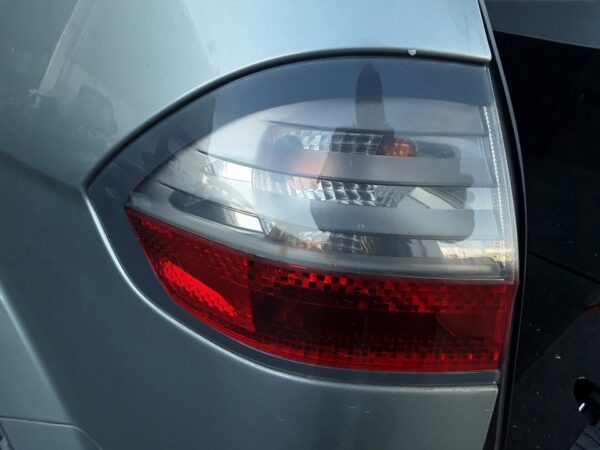 PILOTO TRASERO IZQUIERDO FORD S-MAX