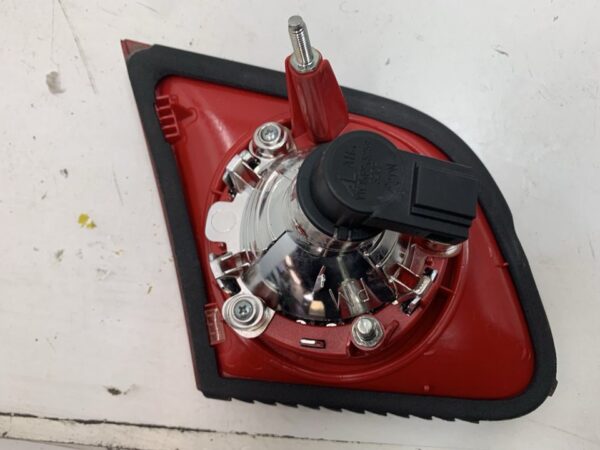 PILOTO TRASERO DERECHO INTERIOR VOLKSWAGEN PASSAT BERLINA (3C2)