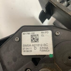 CERRADURA PUERTA DELANTERA DERECHA FORD FOCUS TURN.