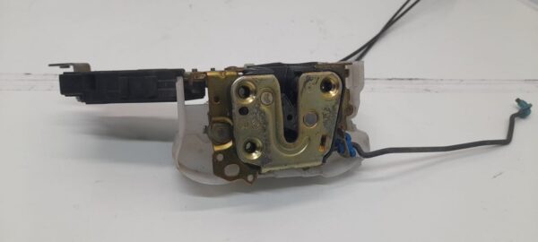 CERRADURA PUERTA DELANTERA DERECHA SUBARU FORESTER S11