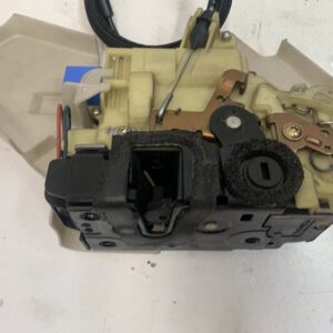 CERRADURA PUERTA TRASERA DERECHA  VOLKSWAGEN POLO