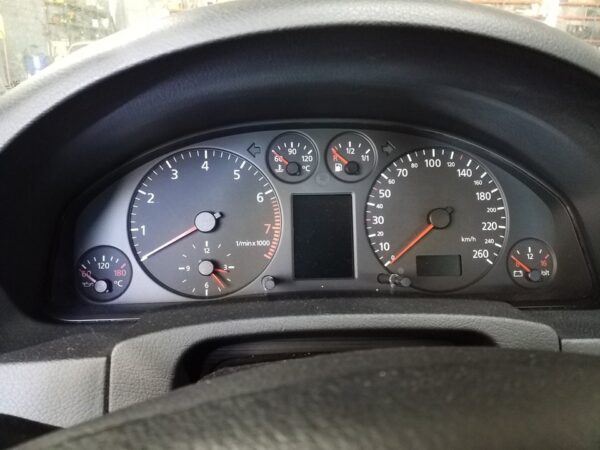 CUADRO INSTRUMENTOS AUDI A6 BERLINA