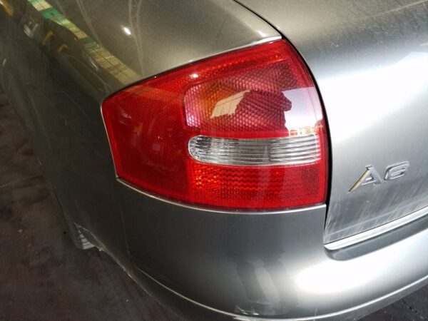 PILOTO TRASERO IZQUIERDO AUDI A6 BERLINA