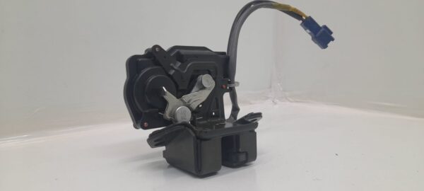 CERRADURA MALETERO / PORTON TOYOTA COROLLA VERSO