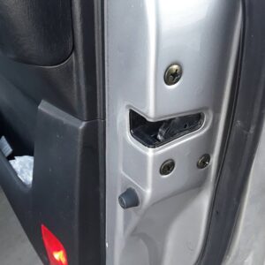 CERRADURA PUERTA DELANTERA DERECHA HYUNDAI TERRACAN