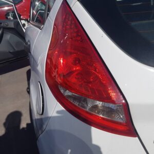 PILOTO TRASERO IZQUIERDO FORD FIESTA