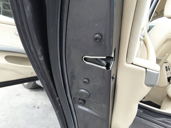 CERRADURA PUERTA TRASERA IZQUIERDA  BMW SERIE 3 TOURING