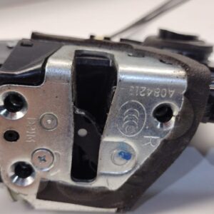 CERRADURA PUERTA DELANTERA DERECHA TOYOTA VERSO