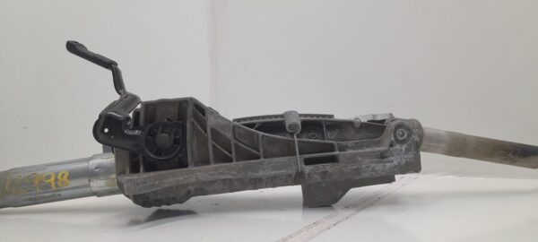 COLUMNA DIRECCION INFINITI Q30