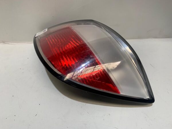 PILOTO TRASERO DERECHO OPEL ASTRA H BERLINA
