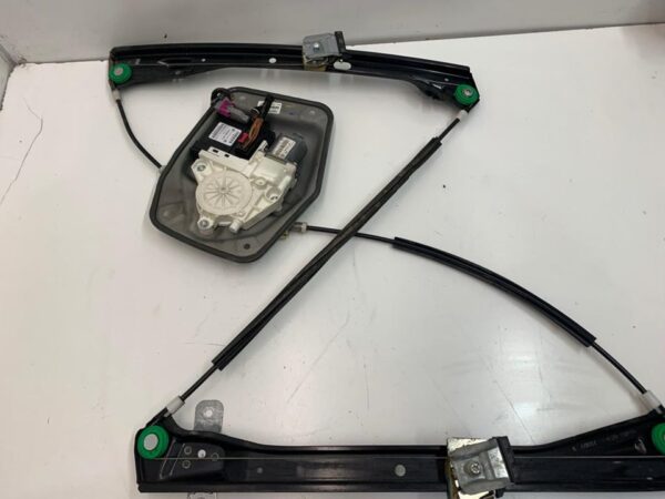 ELEVALUNAS DELANTERO IZQUIERDO VOLKSWAGEN GOLF V BERLINA