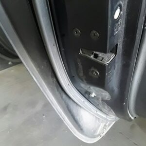 CERRADURA PUERTA TRASERA IZQUIERDA  MAZDA 3 BERLINA