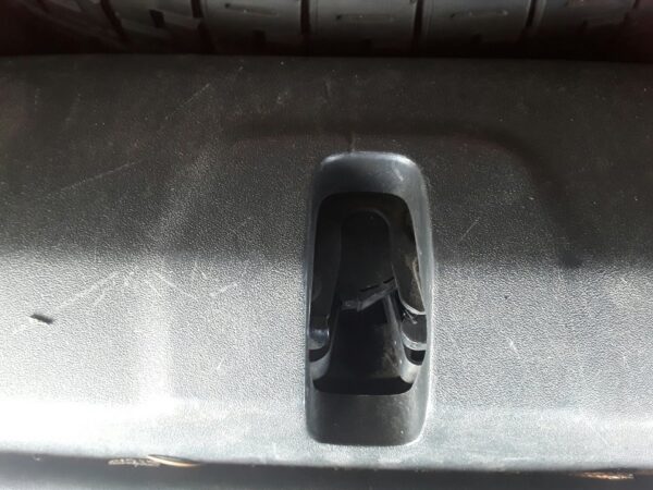 CERRADURA MALETERO / PORTON VOLVO C30