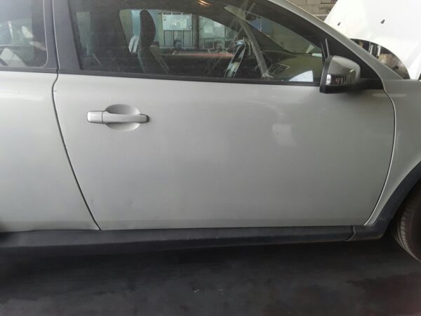 PUERTA DELANTERA DERECHA VOLVO C30