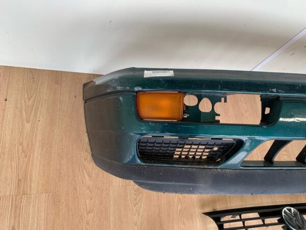 PARAGOLPES DELANTERO VOLKSWAGEN GOLF III BERLINA