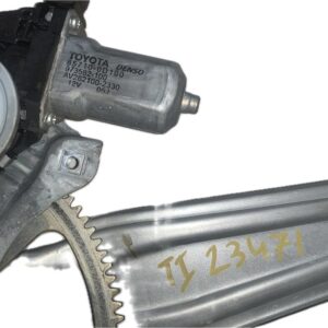 ELEVALUNAS TRASERO IZQUIERDO TOYOTA AURIS