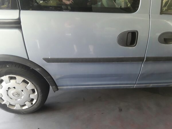 PUERTA TRASERA DERECHA OPEL COMBO