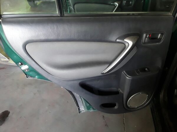 ELEVALUNAS TRASERO IZQUIERDO TOYOTA RAV 4
