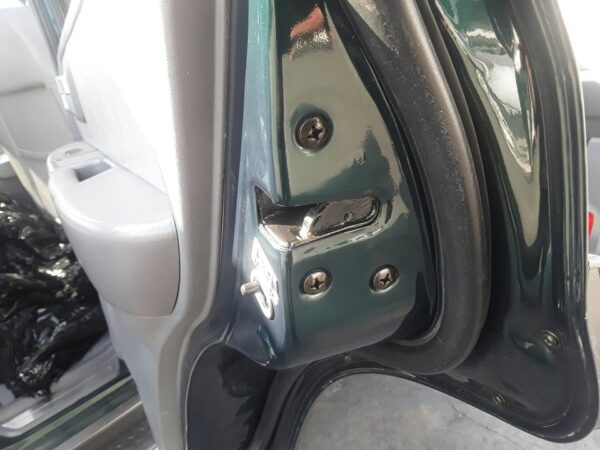 CERRADURA PUERTA TRASERA DERECHA  HYUNDAI TERRACAN
