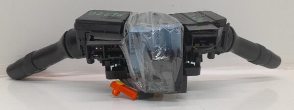 MANDO MULTIFUNCION TOYOTA VERSO