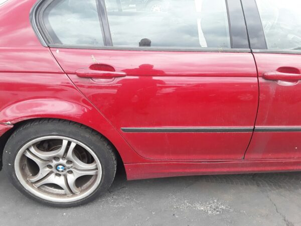 PUERTA TRASERA DERECHA BMW SERIE 3 BERLINA