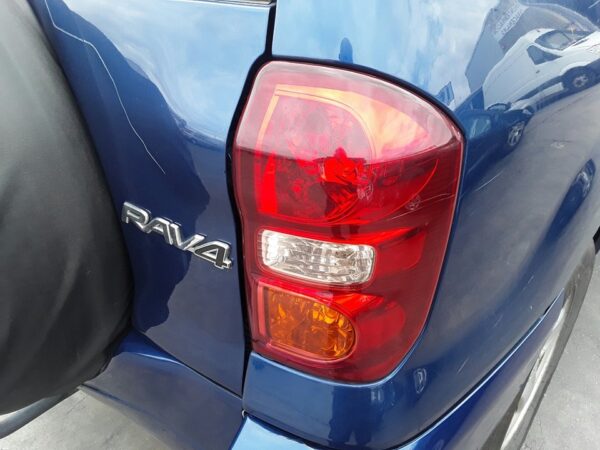 PILOTO TRASERO DERECHO TOYOTA RAV 4