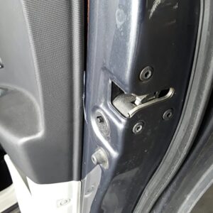CERRADURA PUERTA TRASERA DERECHA  KIA CEE'D