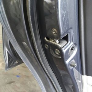 CERRADURA PUERTA TRASERA IZQUIERDA  KIA CEE'D