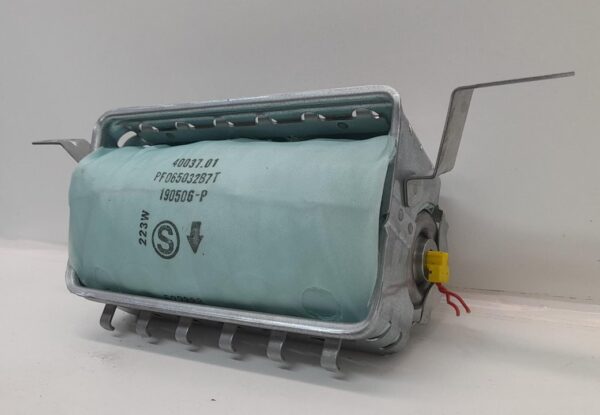 AIRBAG DELANTERO DERECHO TOYOTA AVENSIS BERLINA