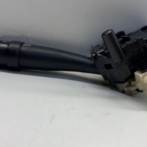 MANDO LUCES TOYOTA AVENSIS BERLINA