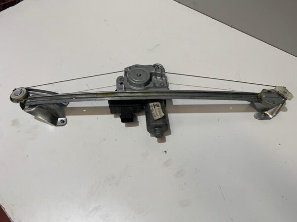 ELEVALUNAS TRASERO IZQUIERDO OPEL ZAFIRA B