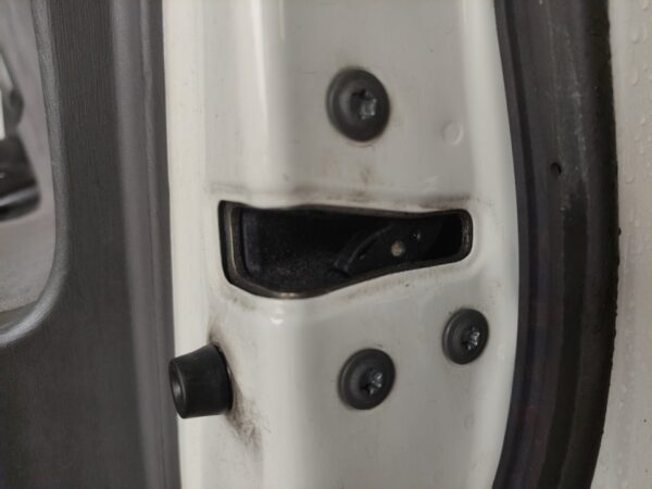 CERRADURA PUERTA DELANTERA DERECHA TOYOTA PRIUS