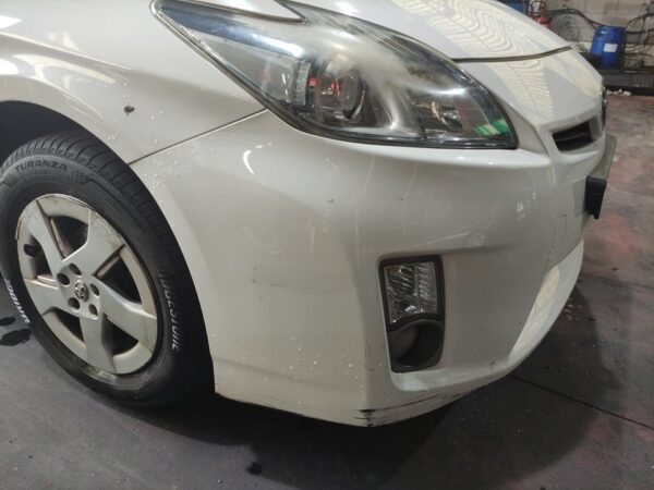 PARAGOLPES DELANTERO TOYOTA PRIUS
