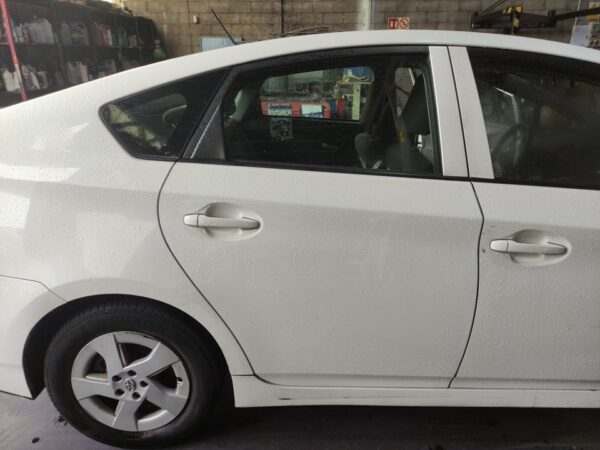 PUERTA TRASERA DERECHA TOYOTA PRIUS