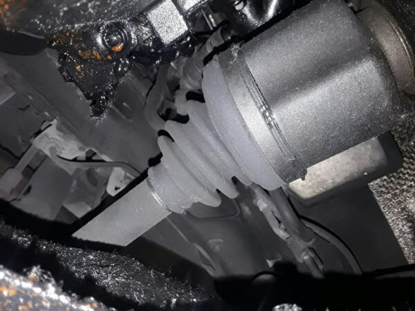 TRANSMISION DELANTERA DERECHA FORD MONDEO BER.