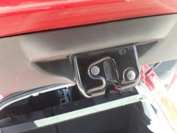 CERRADURA MALETERO / PORTON RENAULT CLIO IV